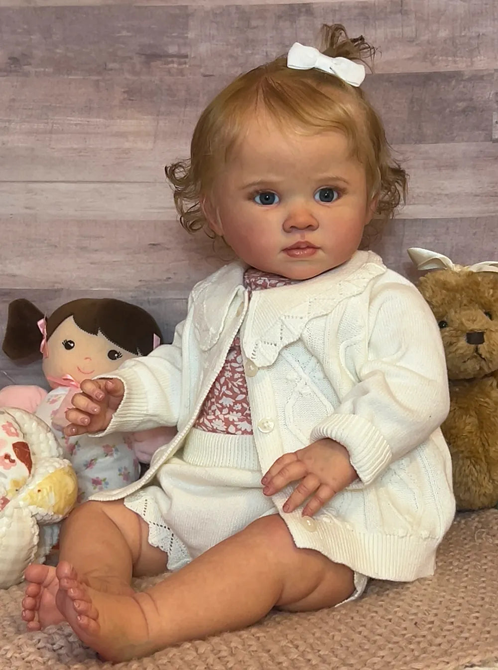 Muñeca Reborn Realista Laura Niña, 64cm / 4.400 kg