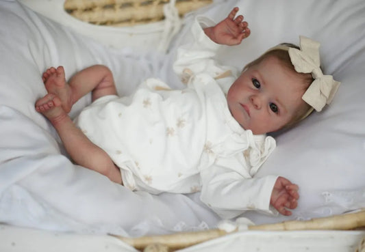 Reborn Premium María Niña Muñeco 55cm / 2.300 kg + Pack Premium